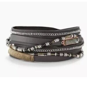 Stella & Dots Yves Grey leather‎ wrap Bracelet in original box